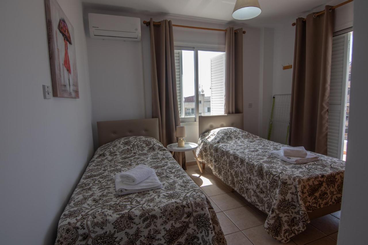 Amelia Two Bedroom Apartment - 202 Paphos Exteriör bild