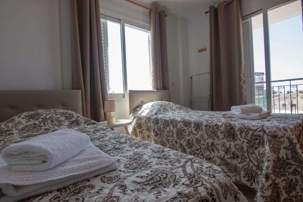 Amelia Two Bedroom Apartment - 202 Paphos Exteriör bild