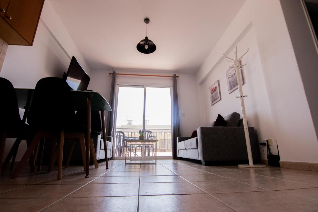 Amelia Two Bedroom Apartment - 202 Paphos Exteriör bild